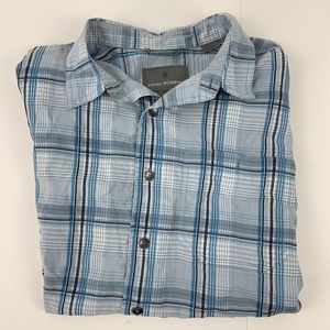 Royal Robbins Men's Size L Blue Plaid Short Sleeve Shirt Pocket